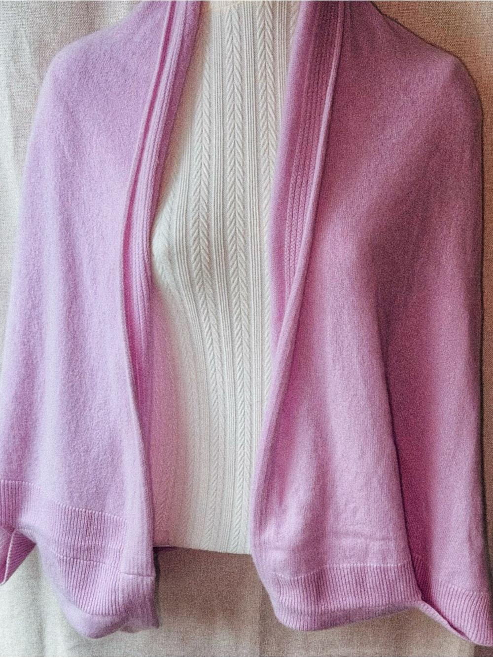 🩷🌺 NWT 100% Cashmere • Two Bees Cashmere • Pink Moana • Ruana Wrap 🌺🩷